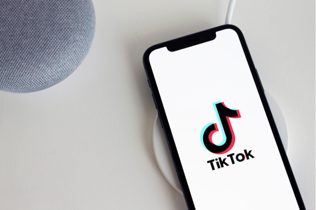 Người dùng cần tuân thủ quy tắc cộng đồng Tiktok để tránh tình trạng view thấp.